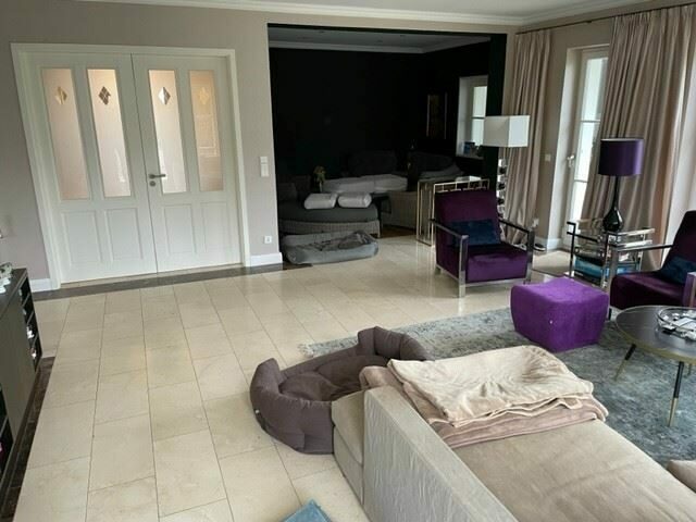 Wohnzimmer mit Blick in die Nische